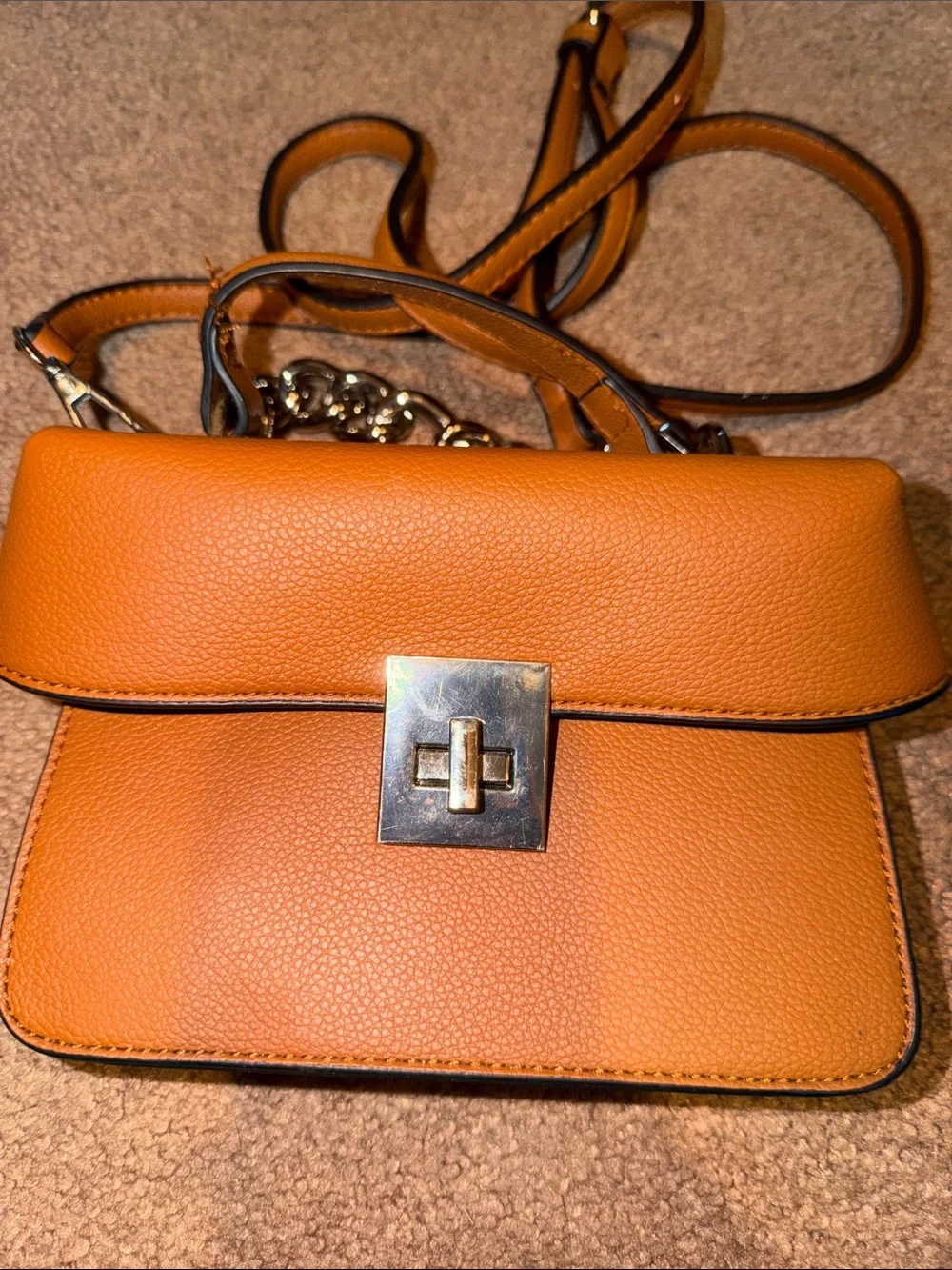 Women's Leather Crossbody Bag in Cognac Brown